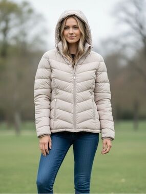 Calvin Klein Women's Beige Puffer Jacket